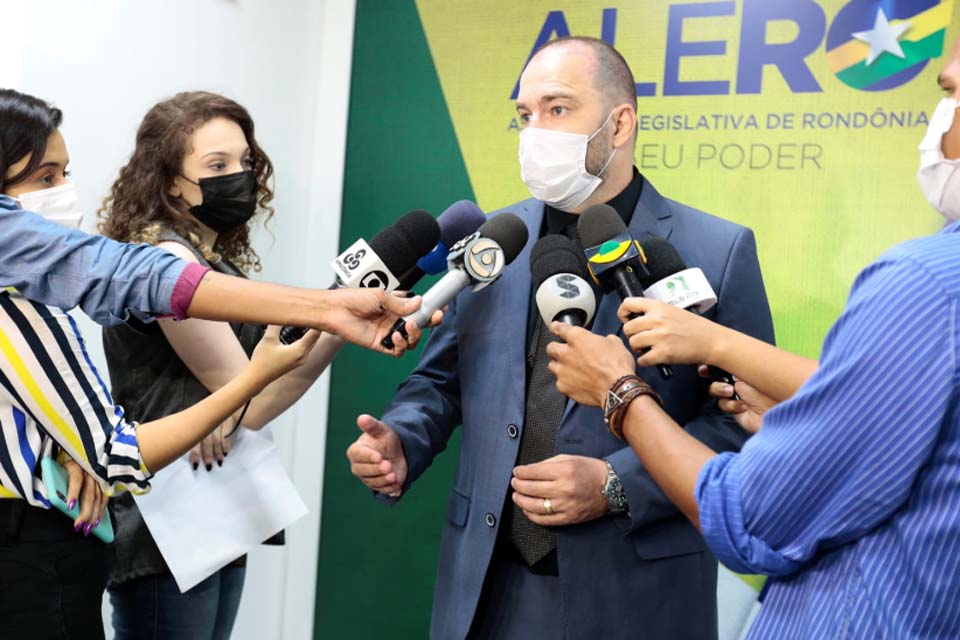 Em coletiva, presidente da Assembleia Legislativa, deputado Alex Redano destaca os trabalhos em seis meses de gestão