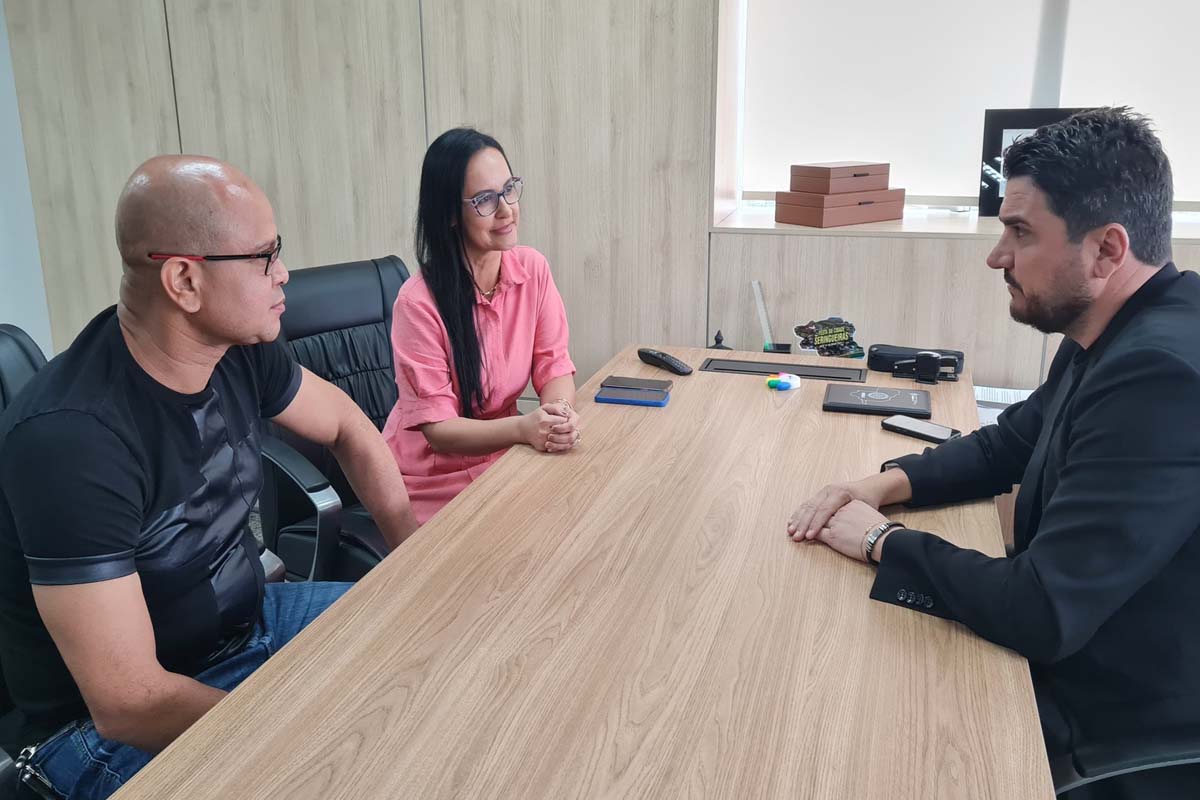 Deputado Jean Mendonça recebe representantes da CDL de Porto Velho e destaca importância do comércio para a economia