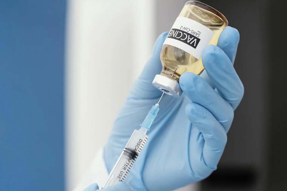 Projeto de Lei assegura vacinas para servidores da educação no município