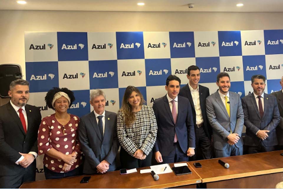 Deputada Sílvia Cristina diz que anúncio de ampliação de voos da Azul é positivo, mas que luta continua