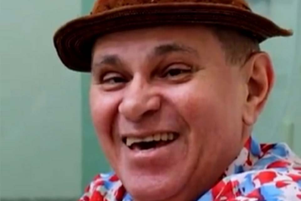 Comediante Batoré entra na onda de Sérgio Reis e ameaça STF