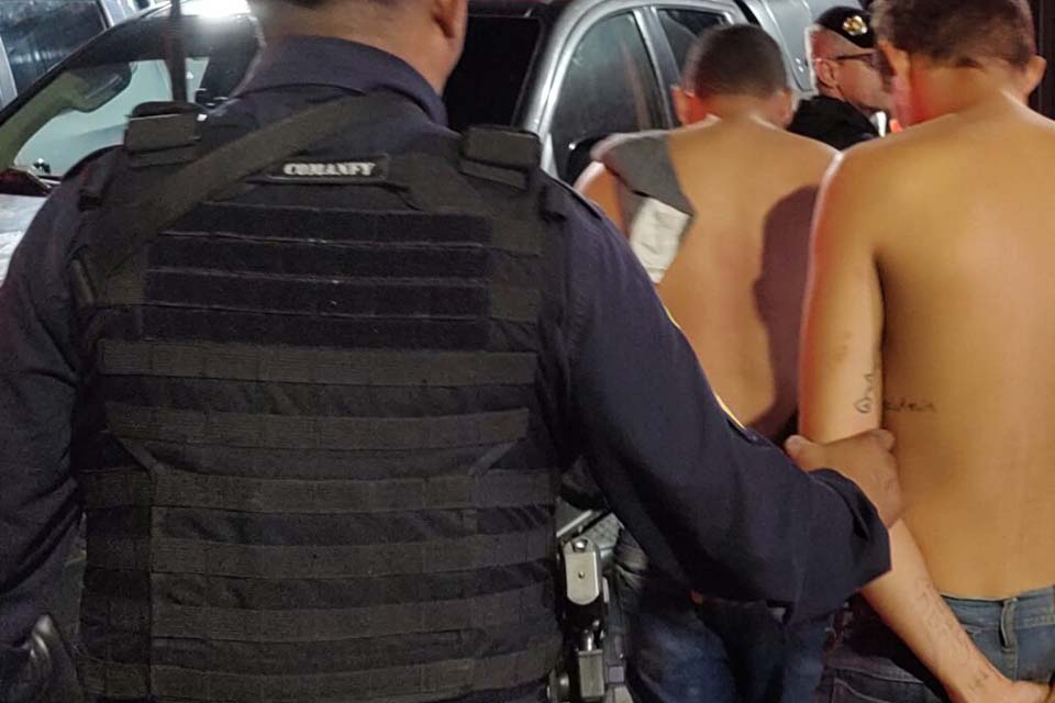  Guarnição prende dois foragidos no espaço alternativo