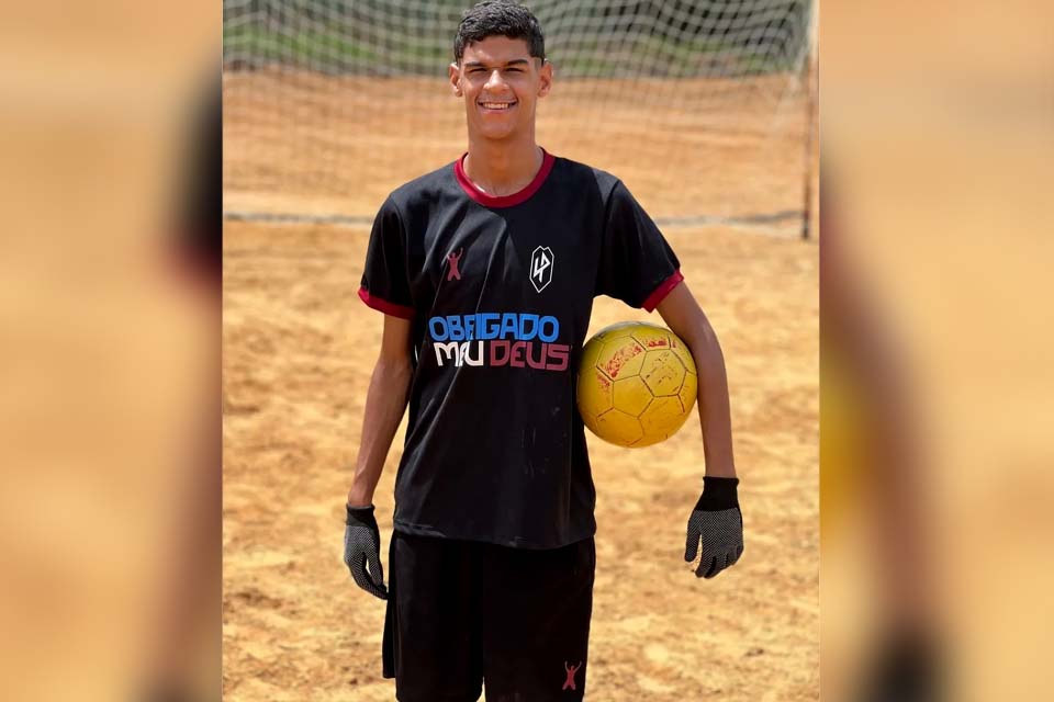 Luva de Pedreiro apaga vídeos da rede social e anuncia fim da carreira: 'Vou viver minha vida normal e sossegado'