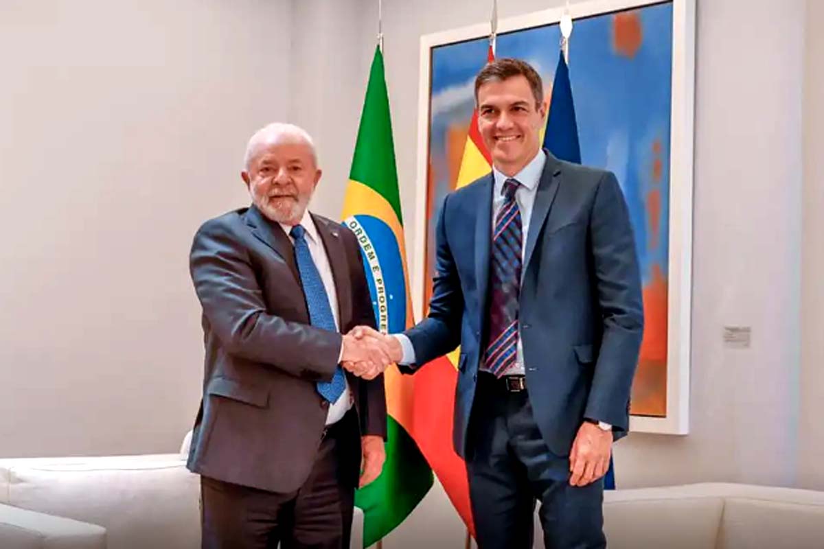 Lula conversa com Pedro Sánchez e confirma viagem à Espanha