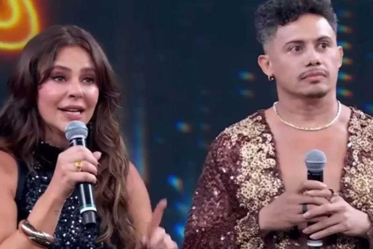 Paolla Oliveira abre a 