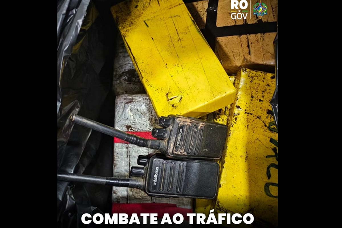 Polícia Civil apreende 30 kg de drogas após troca de tiros 