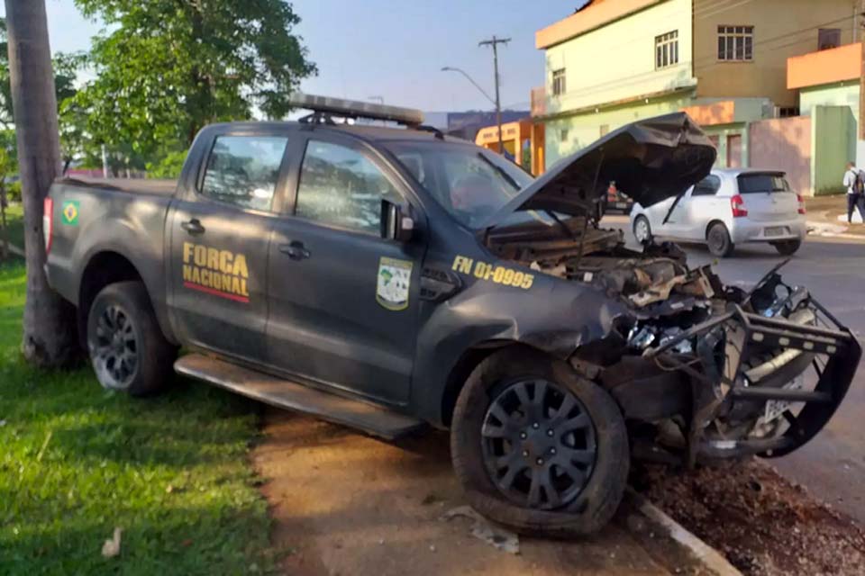 Acidente com viatura da Força Nacional deixa dois feridos em Porto Velho
