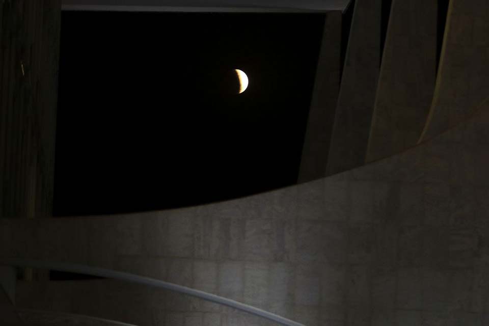 Eclipse lunar é usado para estudos sobre vida em outros planetas