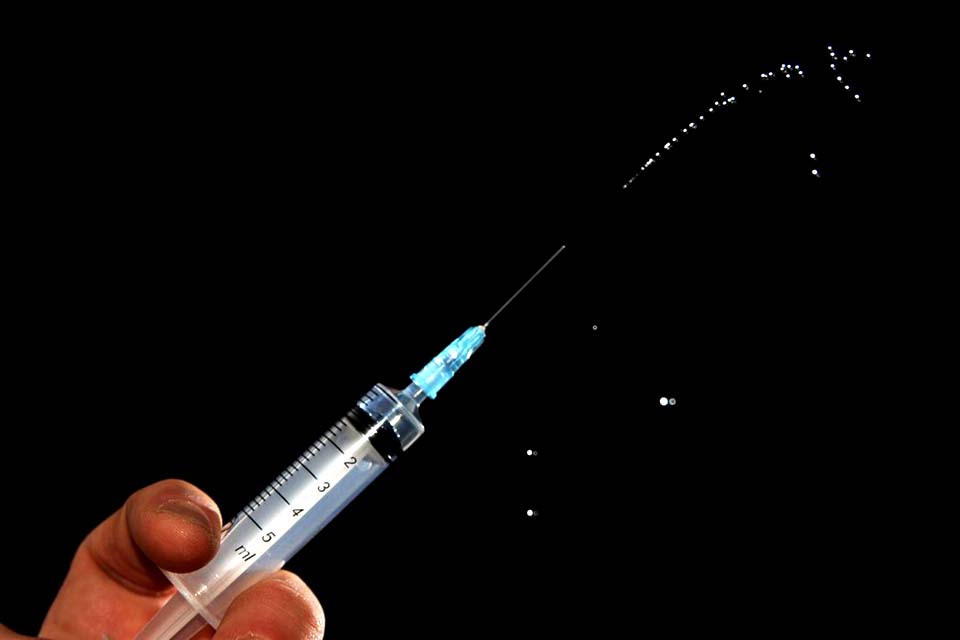 Espanha iniciará programa de vacinação em janeiro