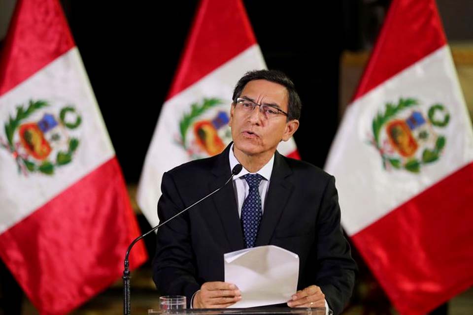 Peruanos foram às urnas após dissolução do parlamento