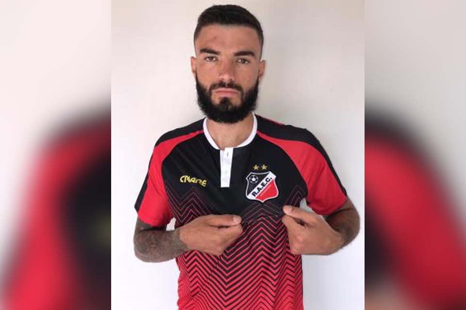 Real Ariquemes apresenta o meia Cajano