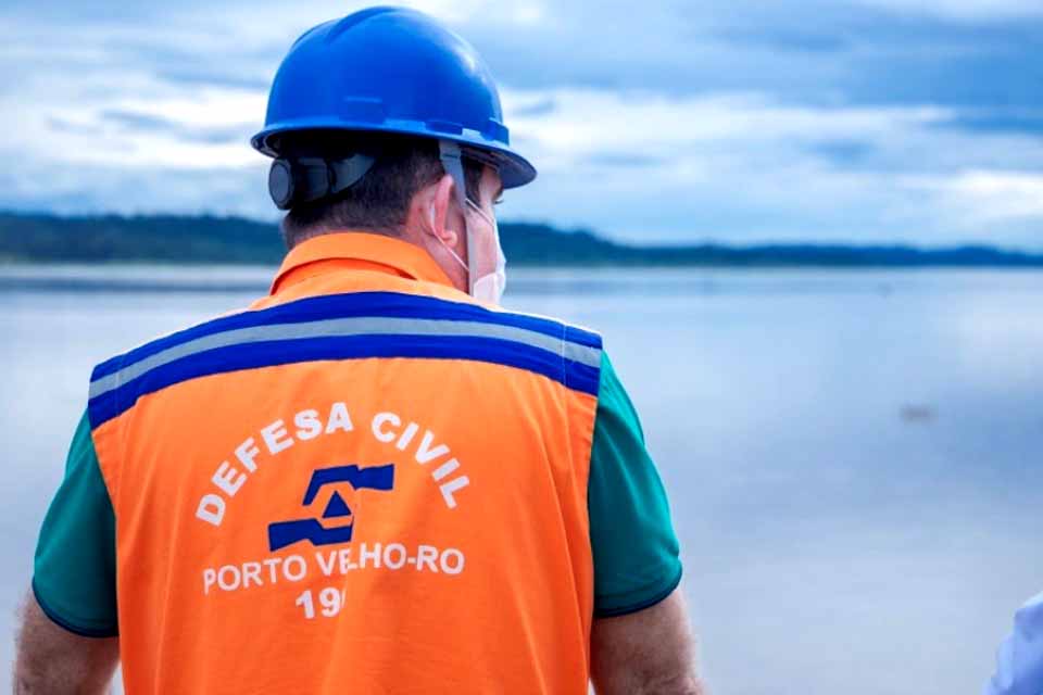 Prefeitura de Porto Velho alinha ações para proteger famílias atingidas pela cheia do rio Madeira