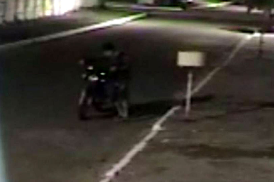 Ladrão é preso empurrando moto roubada de bordel em Vilhena