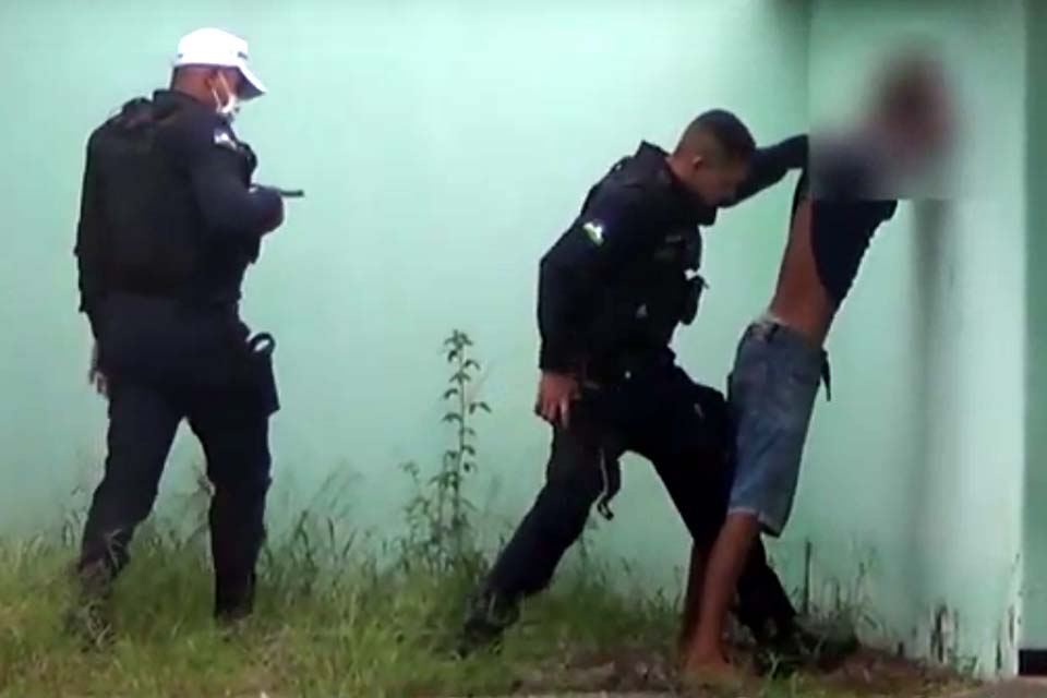 PM flagra suspeito de furto dormindo em telhado de residência