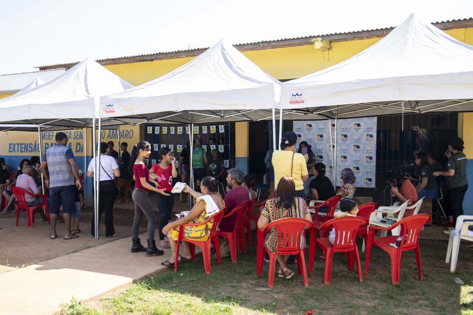 Tenda Família Cidadã contempla o distrito de União Bandeirantes