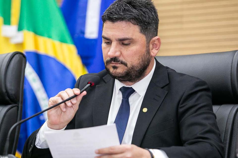 Jean Mendonça anuncia assinatura de ordem de serviço para pavimentação da Estrada do Calcário em Espigão