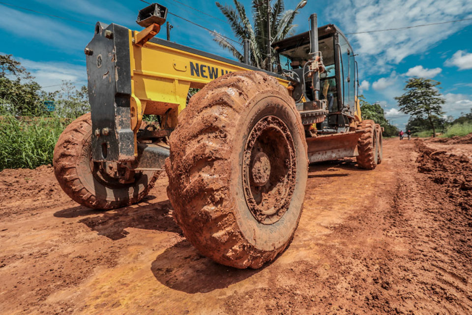 Prefeitura mantém prioridade em obras nas estradas vicinais em Porto Velho