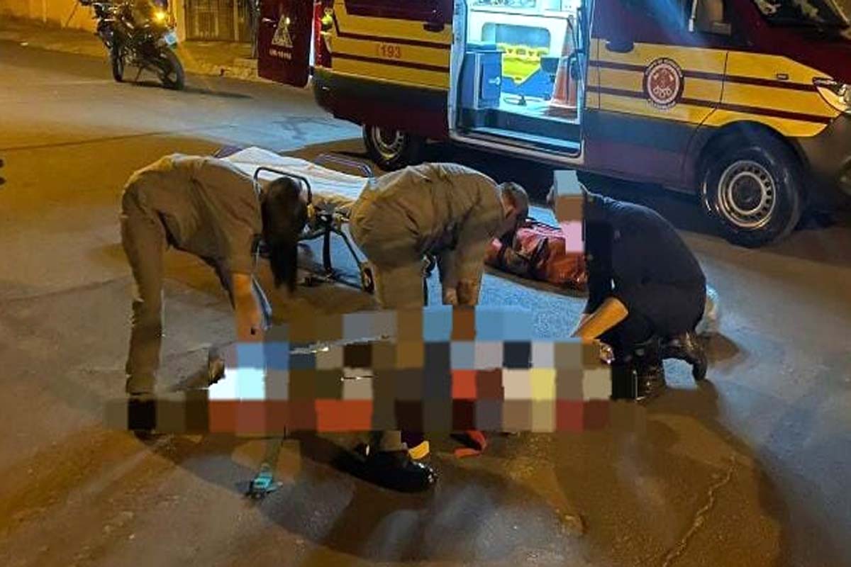 Homem é agredido e roubado por bando após confusão em conveniência