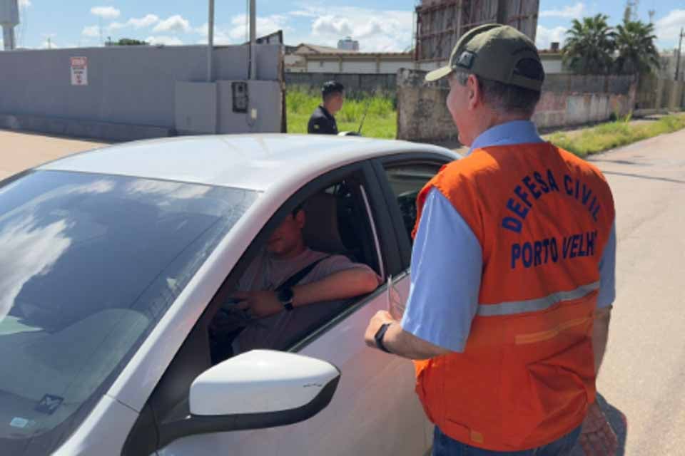 Pit stop orienta a população sobre os cuidados em caso de enchentes