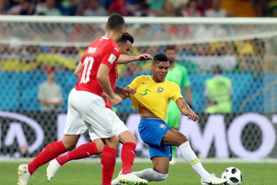 Brasil tenta vencer a Suíça pela primeira vez em uma Copa do Mundo
