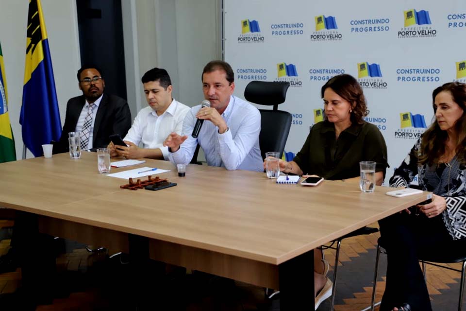 Diretores das Unidades Básicas apresentam conquistas e demandas ao prefeito Hildon chaves