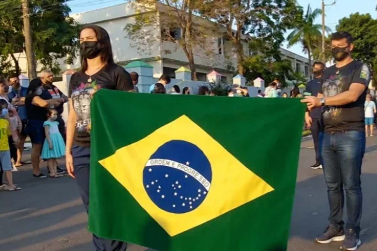 Cacoal celebra a Independência com grande desfile cívico na Avenida Porto Velho