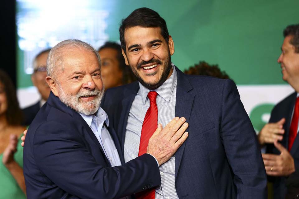 Ministro da AGU cria a procuradoria de defesa da democracia