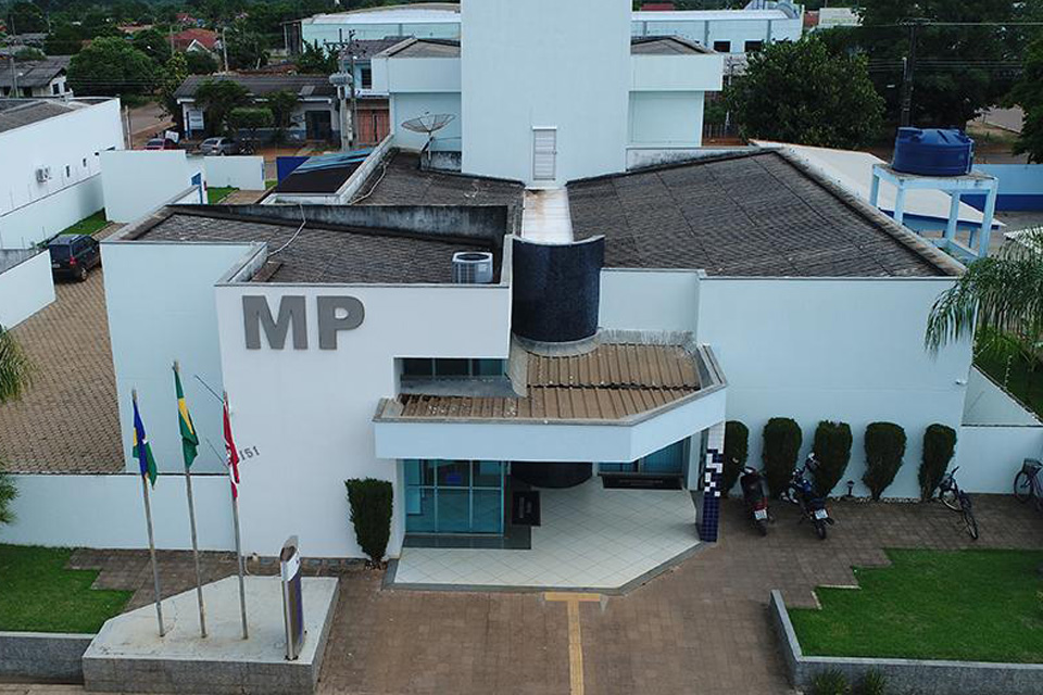 MP obtém liminar para suspender efeitos de decreto que criou cargo público irregularmente