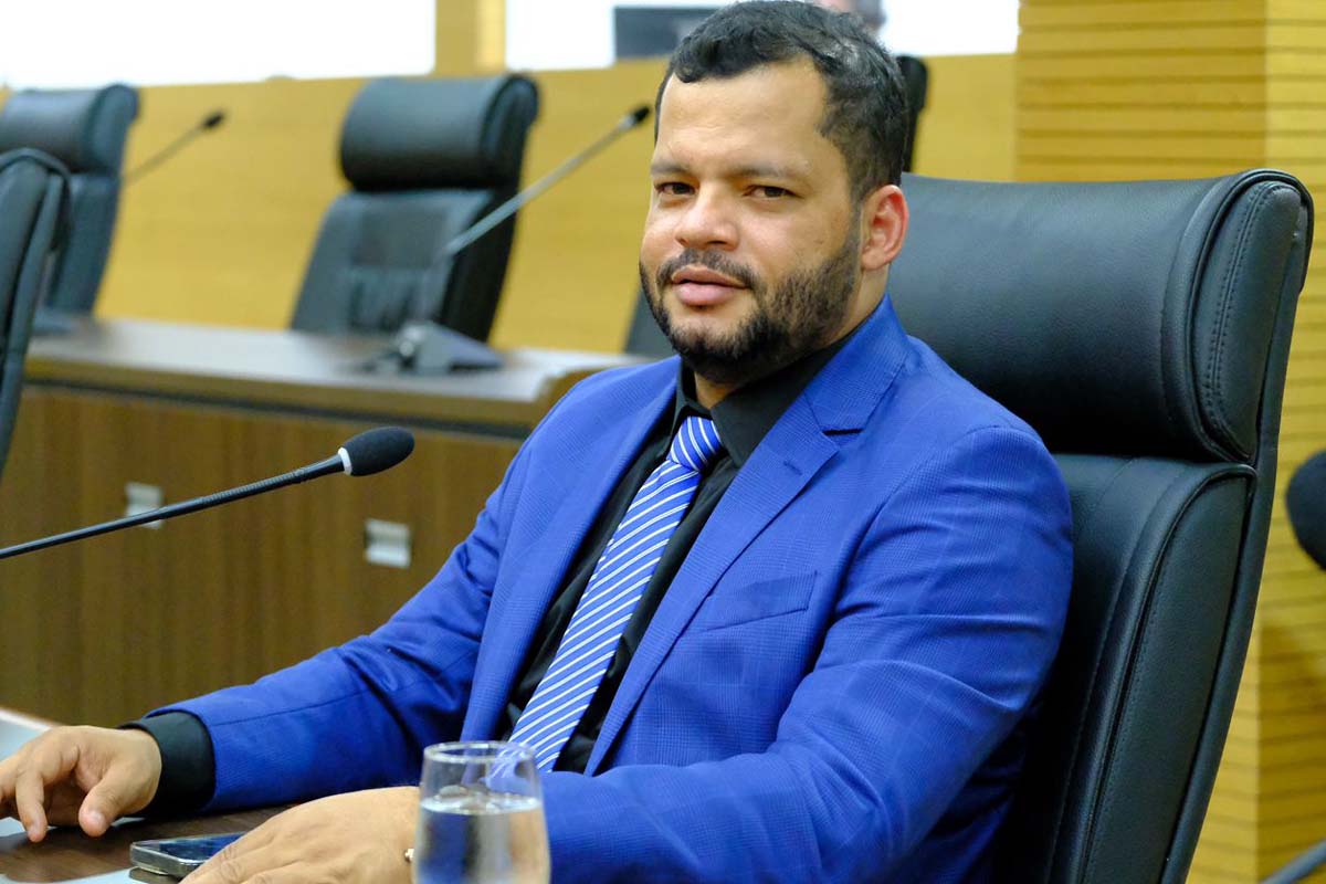 Deputado Edevaldo Neves destaca importância histórica, cultural e econômica de Guajará-Mirim