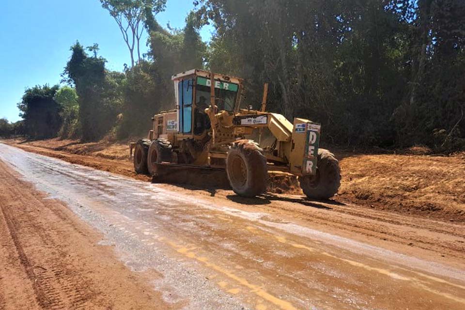 Linha 78 começa a ser recuperada para maior segurança na trafegabilidade