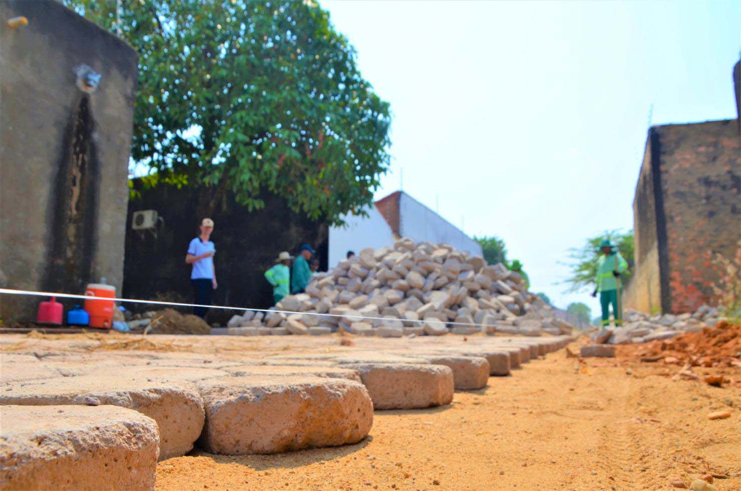 Prefeitura segue com bloqueteamento das Alamedas do município