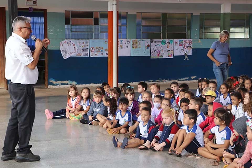 Prefeitura realiza Campanha de Conscientização no Combate à Dengue nas escolas