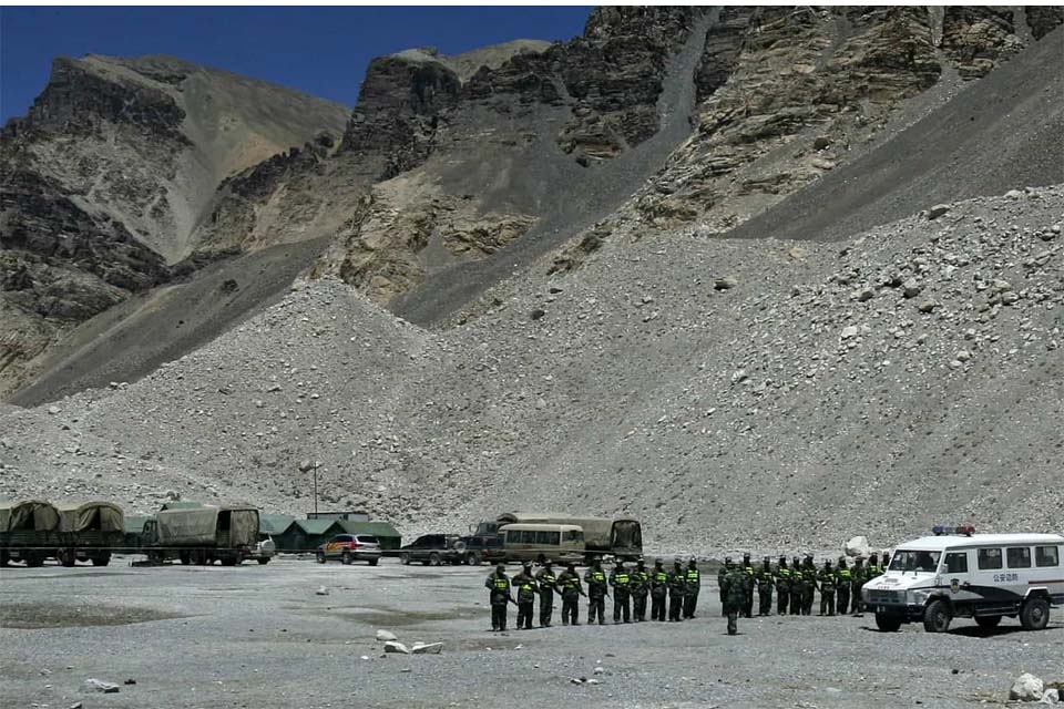 Índia e China trocam acusações por tensão na fronteira dos Himalaias