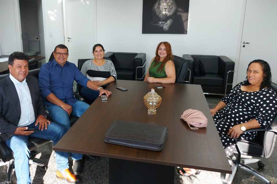 Prefeito de Ministro Andreazza visita gabinete do Deputado Jean Mendonça