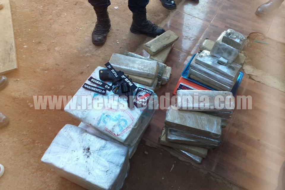  Polícia Militar faz apreensão de mais de 50 kg de maconha