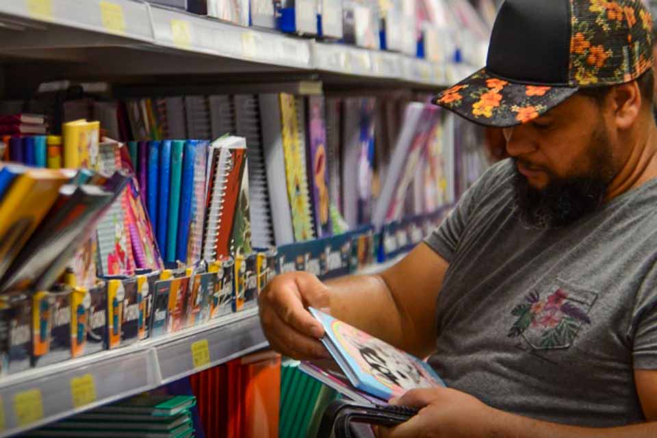 Maioria planeja reaproveitar material escolar na volta às aulas