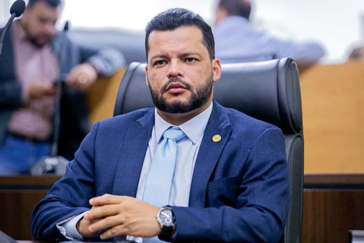 Deputado Edevaldo Neves cobra limpeza urgente nas margens da RO-387