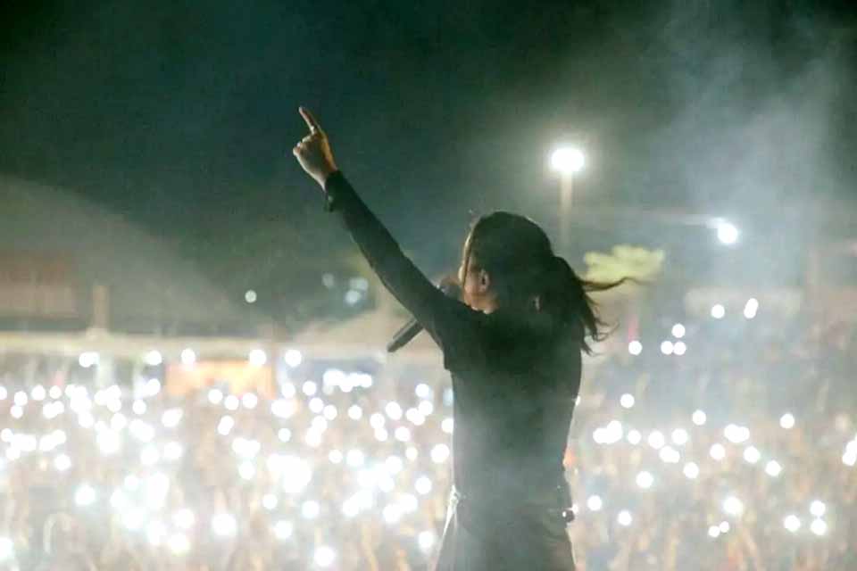 Show gospel, em comemoração aos 48 anos de Vilhena, atrai multidão ao Estádio Portal da Amazônia