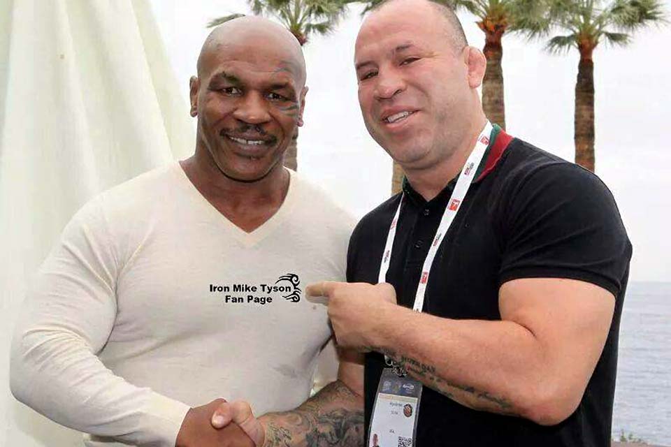 Wanderlei Silva aceita convite para encarar Mike Tyson: “Ia entrar para nocautear”