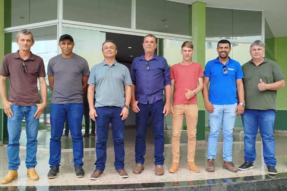 Comitiva de cafeicultores de Espigão do Oeste participam da Semana Internacional do Café em Belo Horizonte-MG
