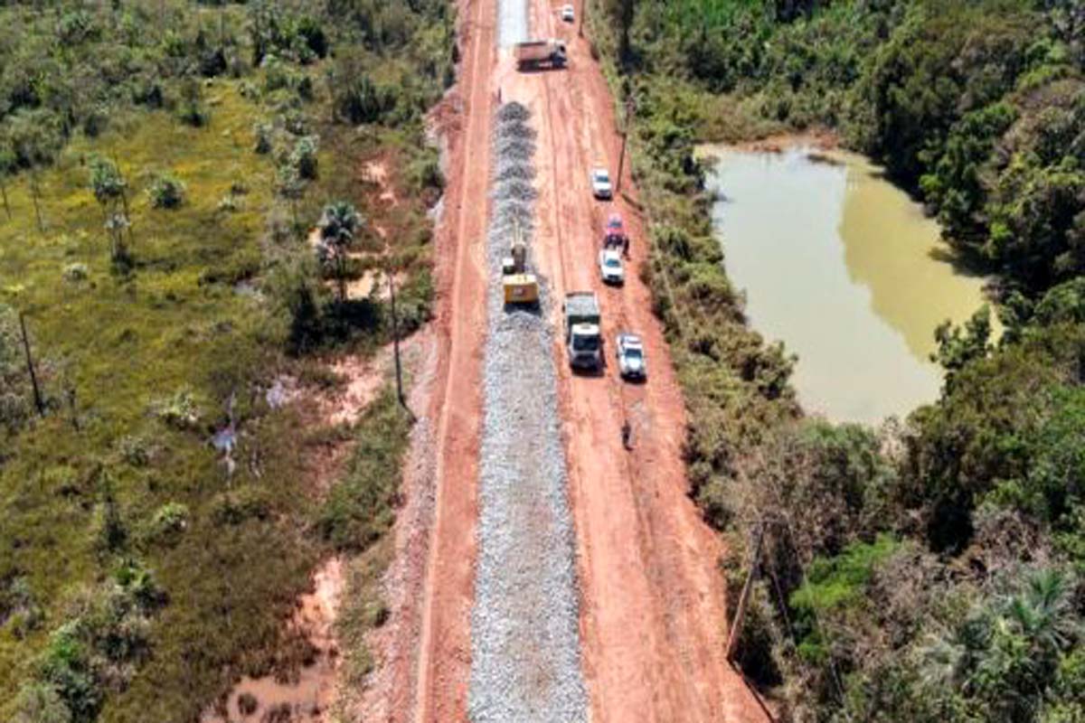 Justiça Federal paralisa licitações de R$ 678 milhões da BR-319 e impõe prazo para análise ambiental