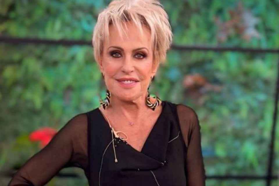 Ana Maria Braga revela que era seguida por bombeiro da Globo enquanto fumava