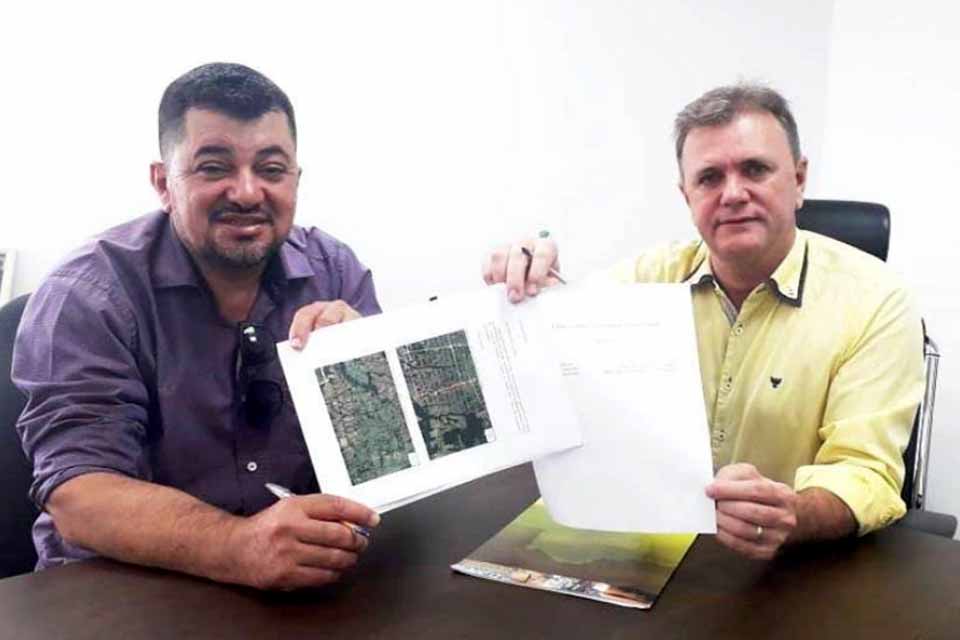 Vereador de Cabixi pede apoio de deputado Luizinho para que DER recupere rodovia no Cone Sul