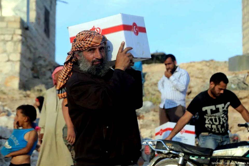 Rússia e China vetam prorrogação de ajuda transfronteiriça da ONU à Síria