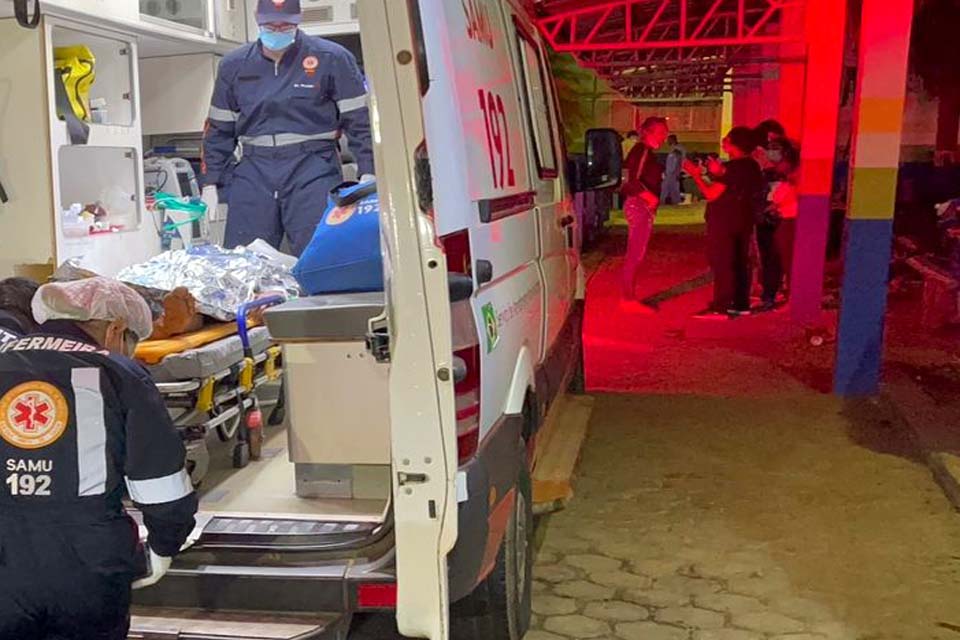 Homem é esfaqueado enquanto dormia próximo da rodoviária