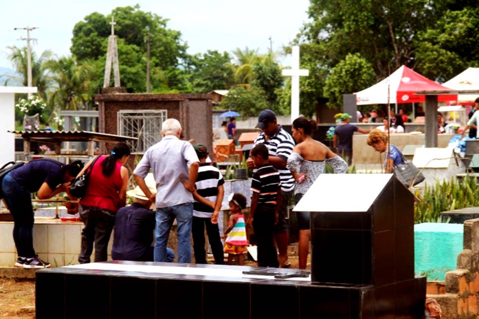 Milhares de pessoas são aguardadas no Cemitério Municipal para celebrar o Dia de Finados