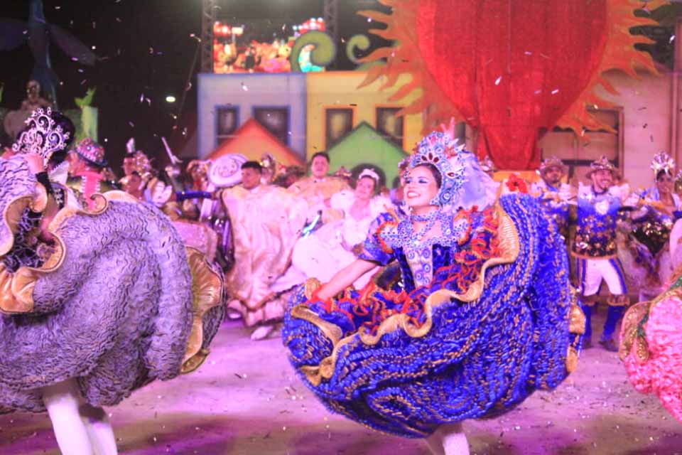 Quadrilha JUABP celebra a cultura nordestina no Flor do Maracujá com tema sobre Lampião