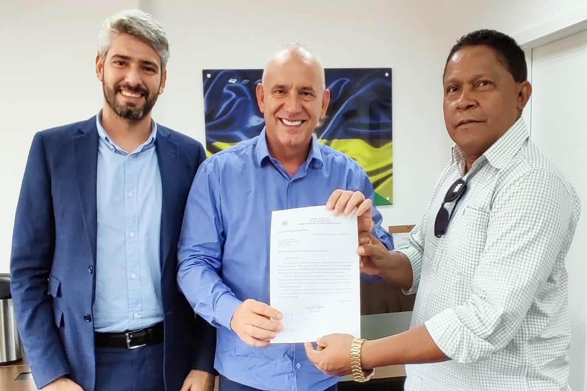 Ezequiel Neiva viabiliza investimento e reforça estrutura do CRAS em Pimenteiras