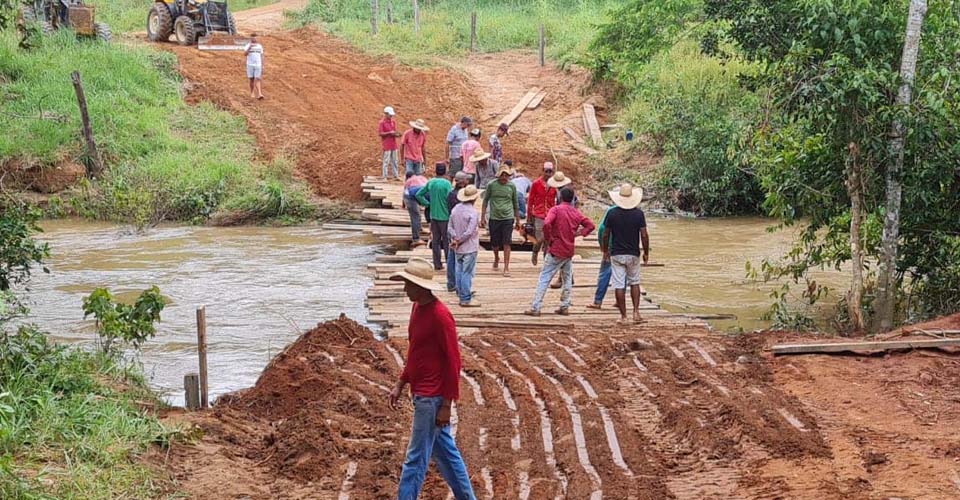 Adelino Follador pede providências do DER quanto à ponte na Linha 621, km 23, em Governador Jorge Teixeira