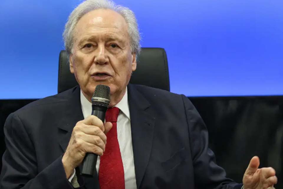 Lewandowski diz que crimes contra o Estado são impassíveis de anistia